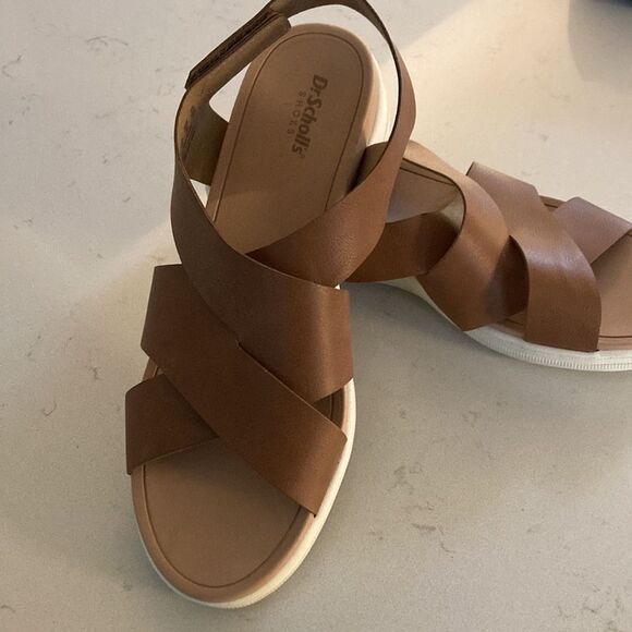 Dr. Scholl’s Faux Leather Tan Strappy Time Off Sea Velcro Closure Sandals 9M - Picture 2 of 8